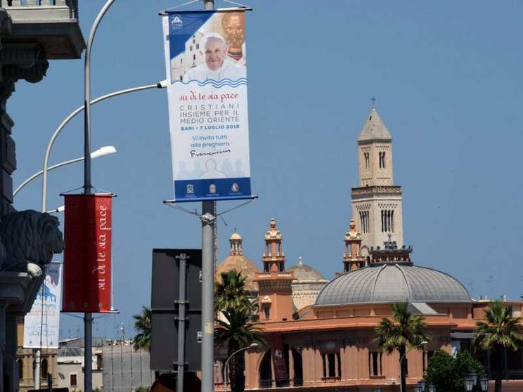 Papa Francesco a Bari, testimone di pace per il Mediterraneo