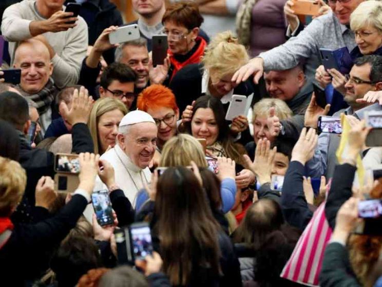 Il Papa: i migranti non sono una minaccia, basta ostilità e indifferenza