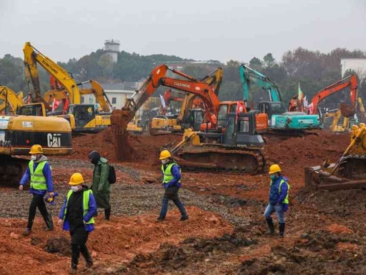 Un ospedale da record: con mille posti letto sarà pronto in dieci giorni a Wuhan