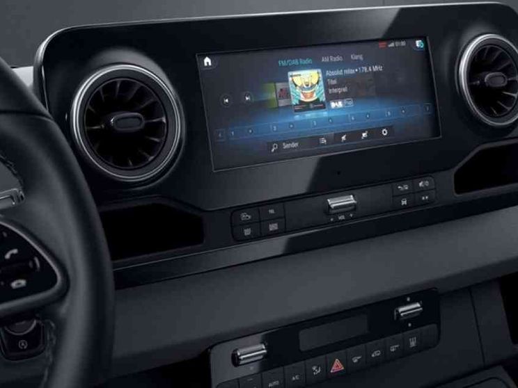 Radio in auto, la banda FM rischia di scomparire?