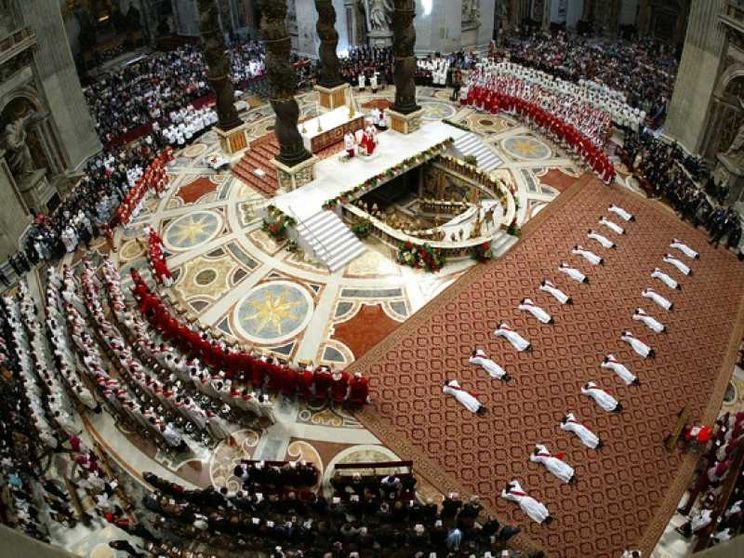 Il senso cattolico e funzionale del celibato dei sacerdoti