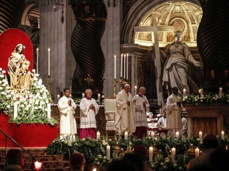 Il Papa: i consacrati, innamorati di Cristo che hanno lasciato tutto per Lui