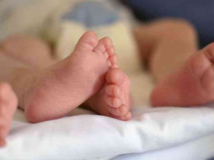 Se nasce un bambino, le campane suonano «a festa»