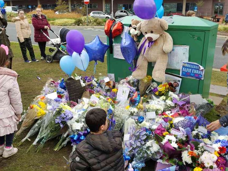 Il Comitato di bioetica: accanto ai bambini, fino alla fine