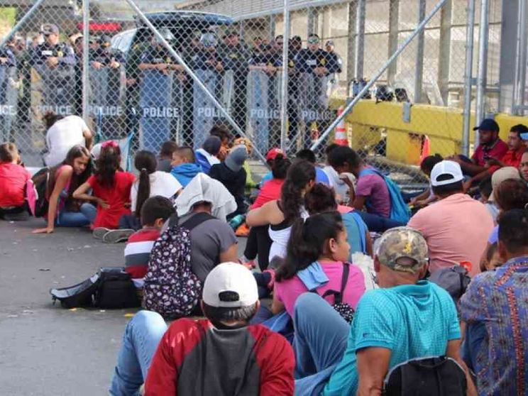 È invisibile ma durissimo il muro di Trump