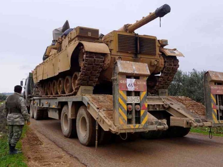 Erdogan avverte Assad: «Colpiremo ovunque». Nuovo appello di Francesco