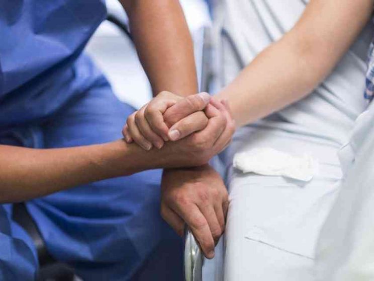 Vicino a chi soffre, l'arcivescovo invia 75 ministri della consolazione