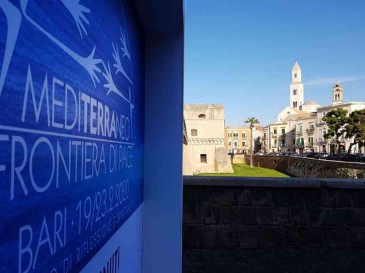 Incontro Mediterraneo: dalle mostre ai "Peace mob", la Puglia si mobilita