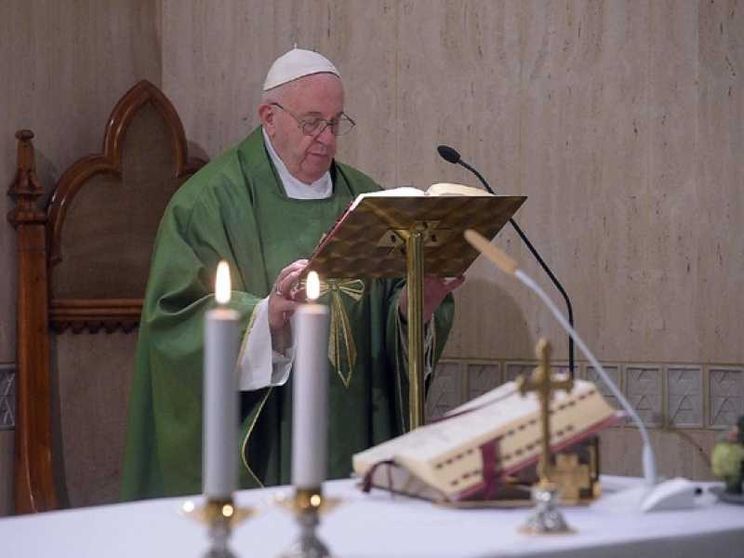 Il Papa: cristiano significa accettare la via di Gesù , fino alla croce