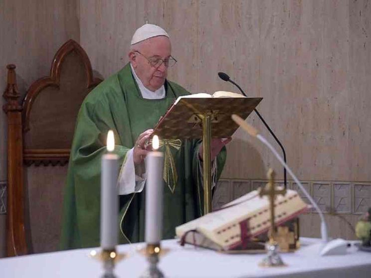 Il Papa: cristiano significa accettare la via di Gesù , fino alla croce