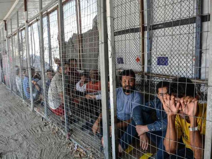 L'appello ai vescovi europei: ricollocare in Europa i rifugiati di Lesbo