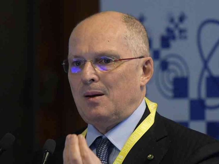 Coronavirus, alleanza vera scienza-politica