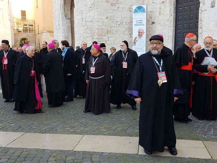 I vescovi del Mediterraneo: interi popoli sfruttati per l'interesse di pochi