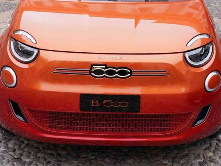 Sapessi com'è strano la nuova 500 elettrica a Milano