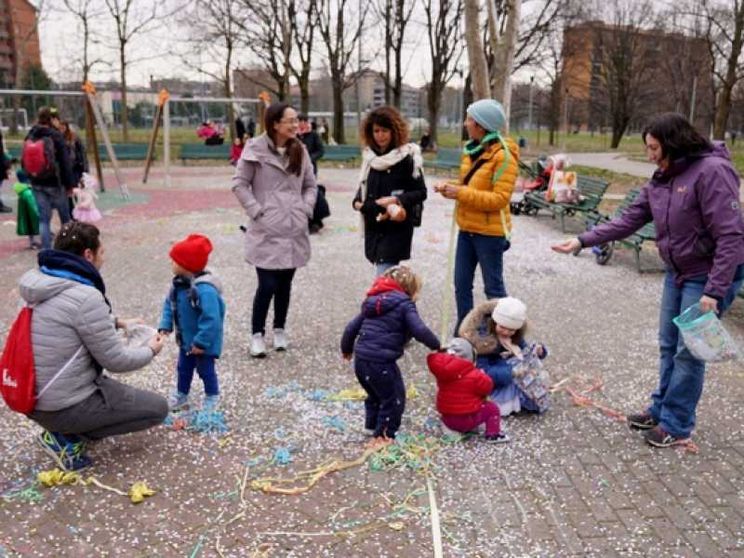 Per le famiglie un buono da 600 euro e congedi aggiuntivi da 15 giorni