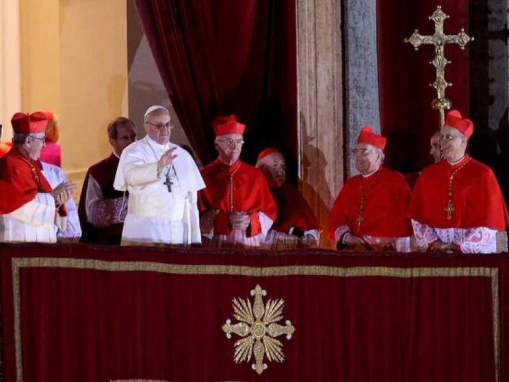 Sette anni di cammino con papa Francesco. Gli auguri di Bassetti