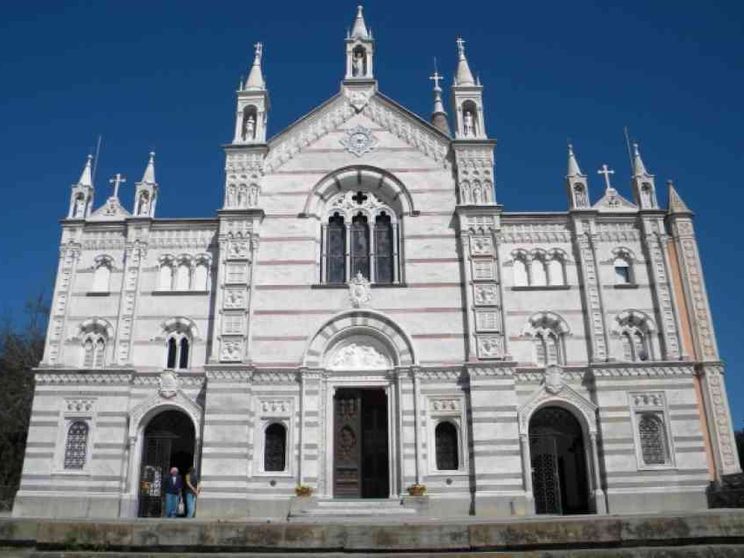 Rapallo: le campane ogni giorno alle 12 portano la benedizione a tutti