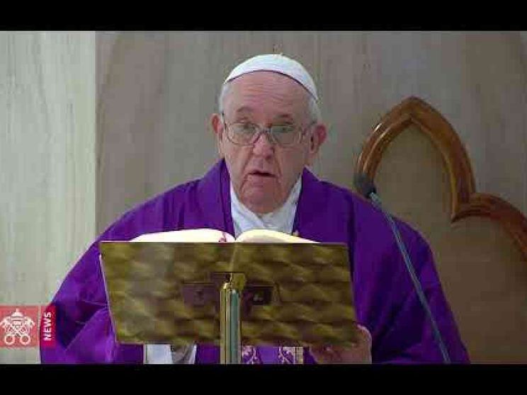 Il Papa: Dio aiuti le famiglie a ritrovare i veri affetti