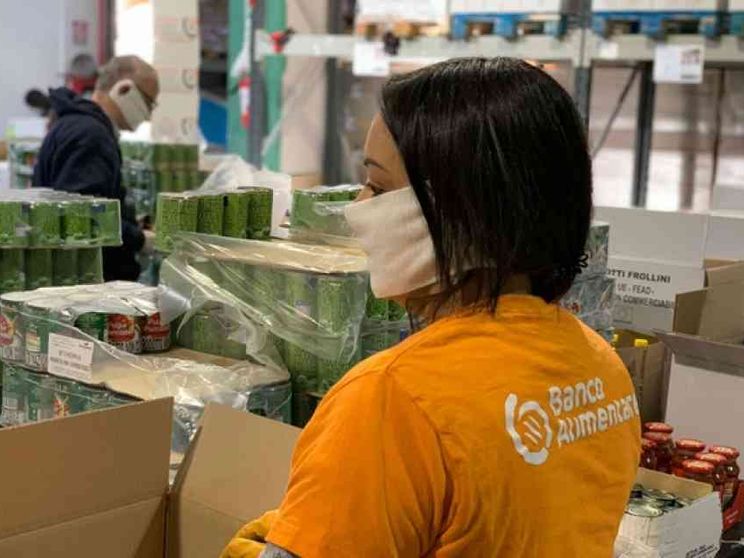 Comune, Caritas, Banco alimentare: cibo a casa per chi è in difficoltà