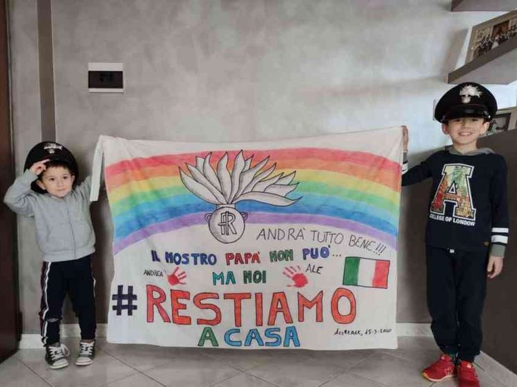 #andràtuttobene: le foto di chi vuole guardare avanti con speranza