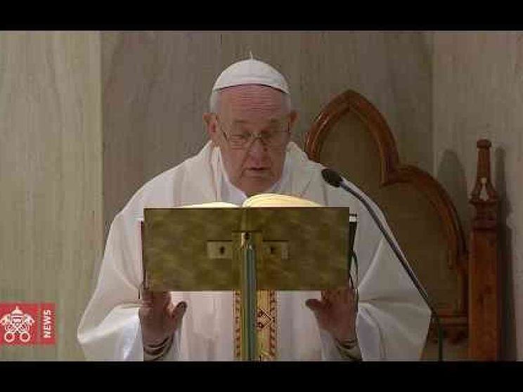 Il Papa prega per i carcerati e invita alla Comunione spirituale