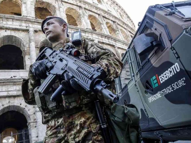 Ecco la nuova stretta. In campo anche l’Esercito