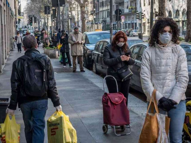 Dpcm: stop rientri Nord-Sud, ecco la lista delle 80 attività "aperte"