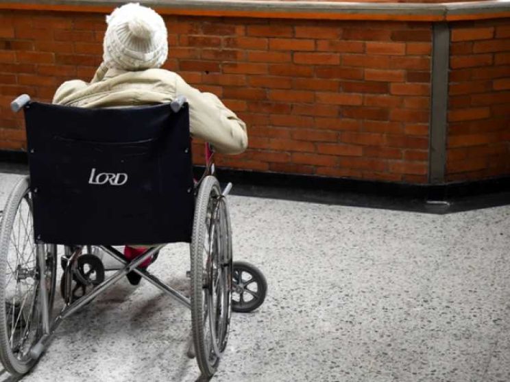 Scienza & Vita: cronici e disabili abbandonati in casa, serve aiuto subito