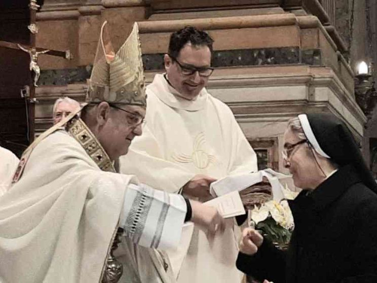 Addio a suor Raffaella Costanzo, segretaria Usmi della Campania