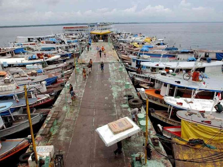 Gli indios si barricano nella foresta. Colpiti tutti i Paesi amazzonici