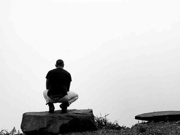 Non sempre isolamento significa solitudine: la lezione della letteratura