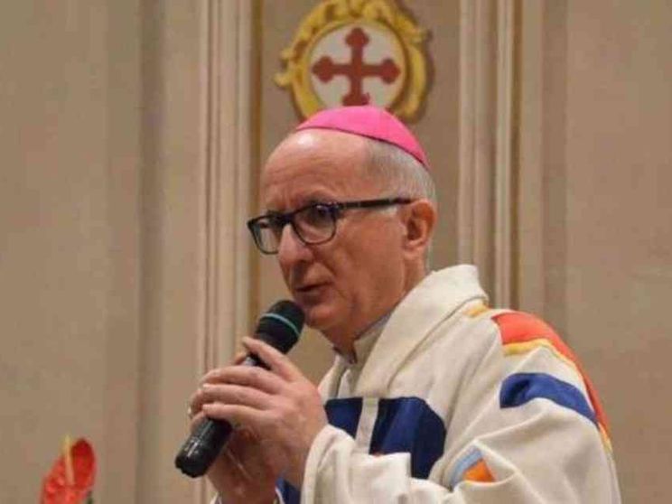 In preghiera via YouTube e Facebook per il vescovo di Pinerolo Olivero