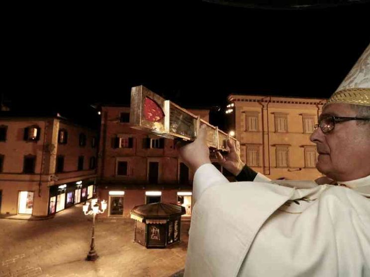 «Così il virus unisce Prato. E abbatte i muri con la comunità cinese»