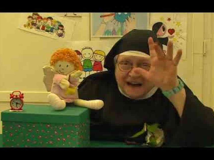 Dalla clausura le fiabe di suor Sandra conquistano il web