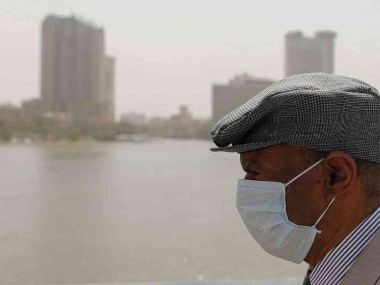 Quei regimi repressivi e traballanti che si aggrappano al Covid-19