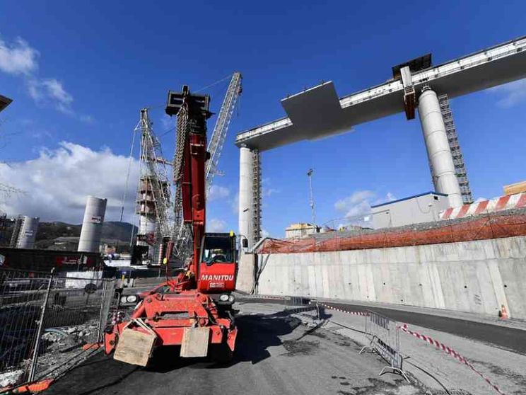 La filiera del cemento teme il default