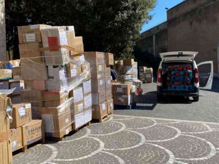 In Vaticano arrivano aiuti e una lettera dalla Cina