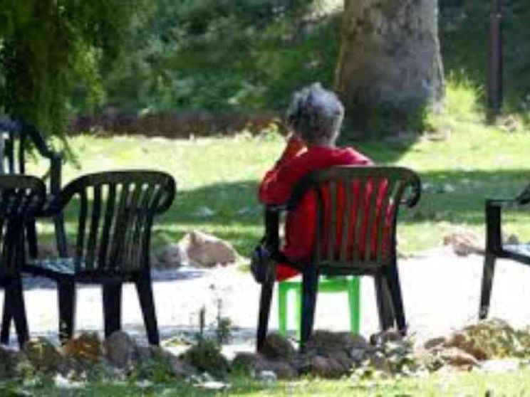 La Santa Sede: gli anziani più colpiti dal virus anche perché soli