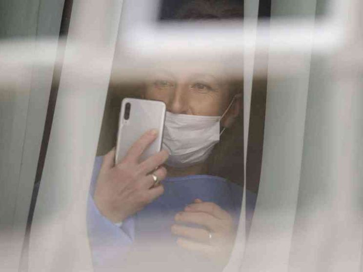 Il virus disinformazione e la modesta verità dei fatti