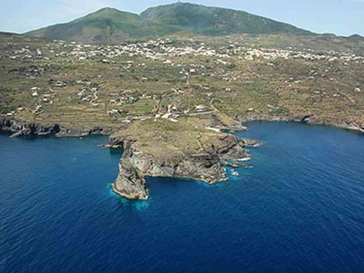Pantelleria, l'isola della vita senza coronavirus. Ma prudente
