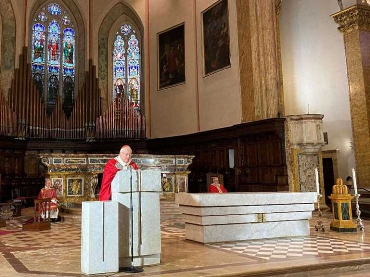 Le Messe di Pasqua nelle diocesi: come seguirle da casa