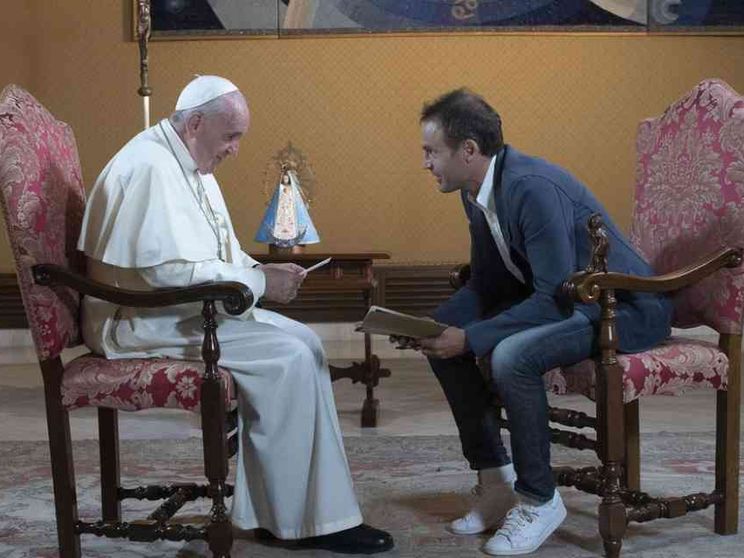 A Pasqua su Tv2000 l'intervista integrale al Papa