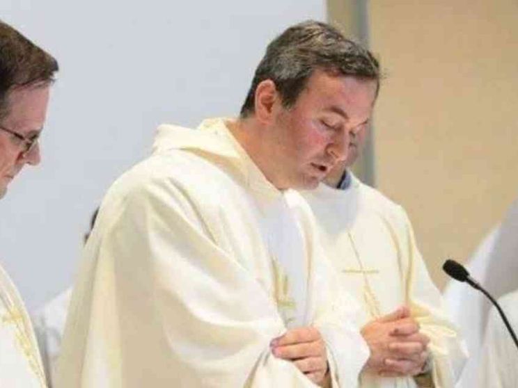 Arrivò in Italia su un barcone. Ora è vescovo