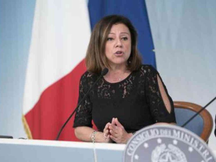 La ministra De Micheli: l’Italia c’è e alle Ong dico corresponsabilità