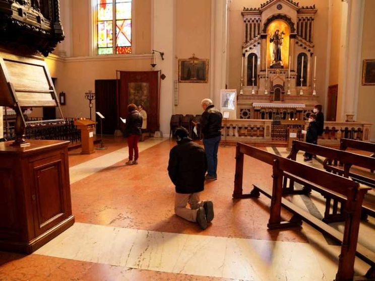 Con la Comunione spirituale l'Eucaristia "entra" nel cuore