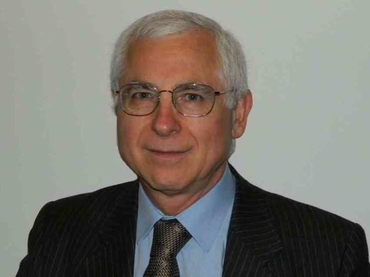 Bertagna: «Scuola, rientro a settembre? Più facile dicembre»