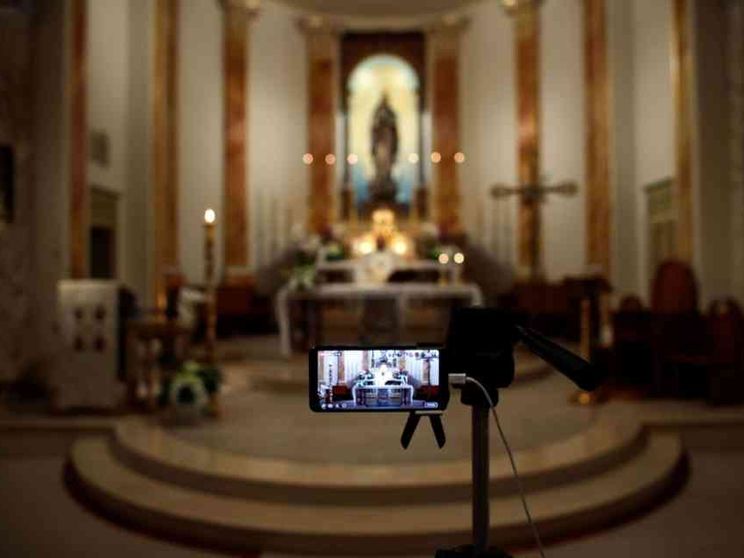 Le dirette delle Messe nella Domenica della Divina Misericordia