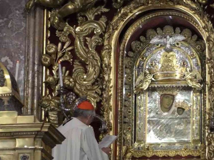 Rosario per l'Italia al Santuario di San Luca. Invocazioni per le vittime