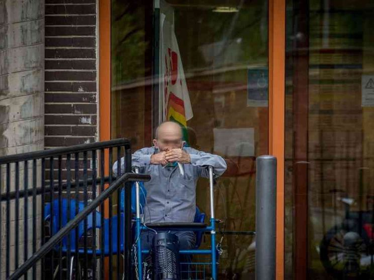 La lezione della strage tra gli anziani: un Paese fragile se non pensa a loro