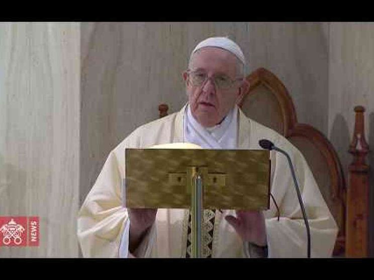 Il Papa prega per gli insegnanti e gli studenti